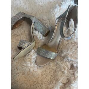 Gianni Bini rhinestone chunk heels! Sz 9